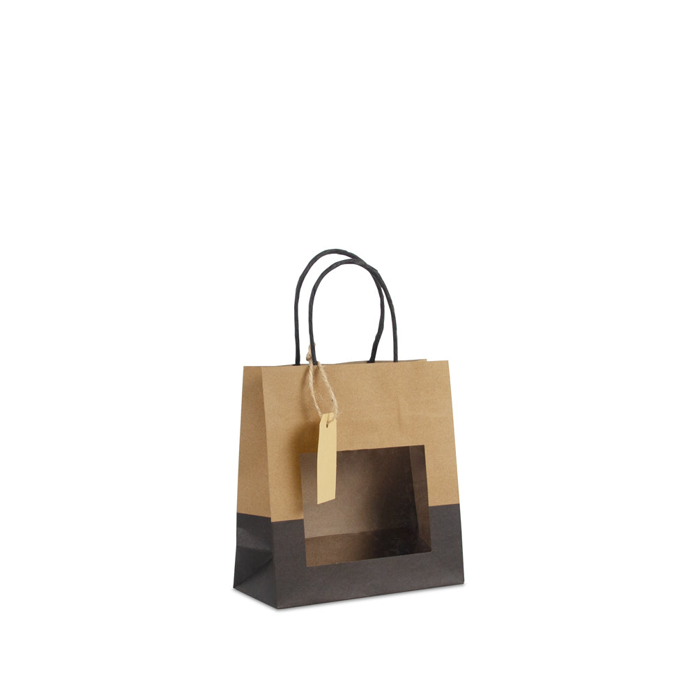 Papieren cadeautasjes met venster en hangtag